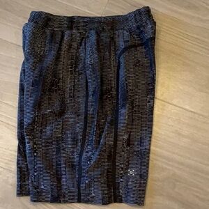 Lululemon men’s workout shorts small